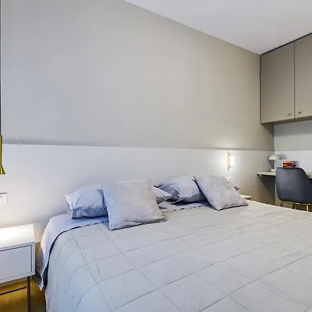 Stylish - Near Bridge * Ζαντάρ