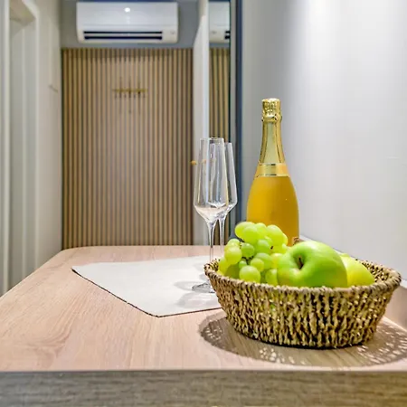 Stylish - Near Bridge