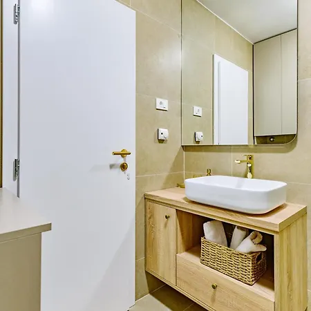 Stylish - Near Bridge Διαμέρισμα Ζαντάρ