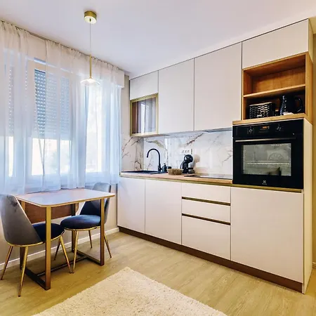 Stylish - Near Bridge Апартаменты Задар