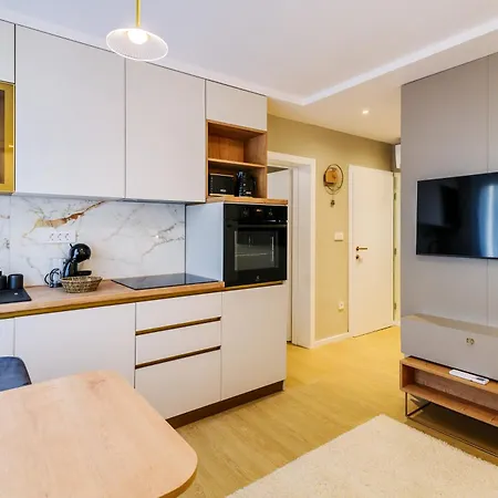 Stylish - Near Bridge Задар