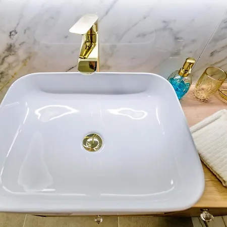 Stylish - Near Bridge * Задар