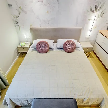 Stylish - Near Bridge 扎达尔