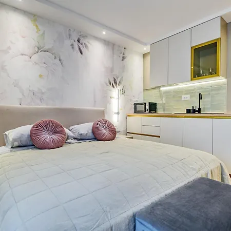 Stylish - Near Bridge Апартаменты