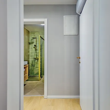 Stylish - Near Bridge * Задар